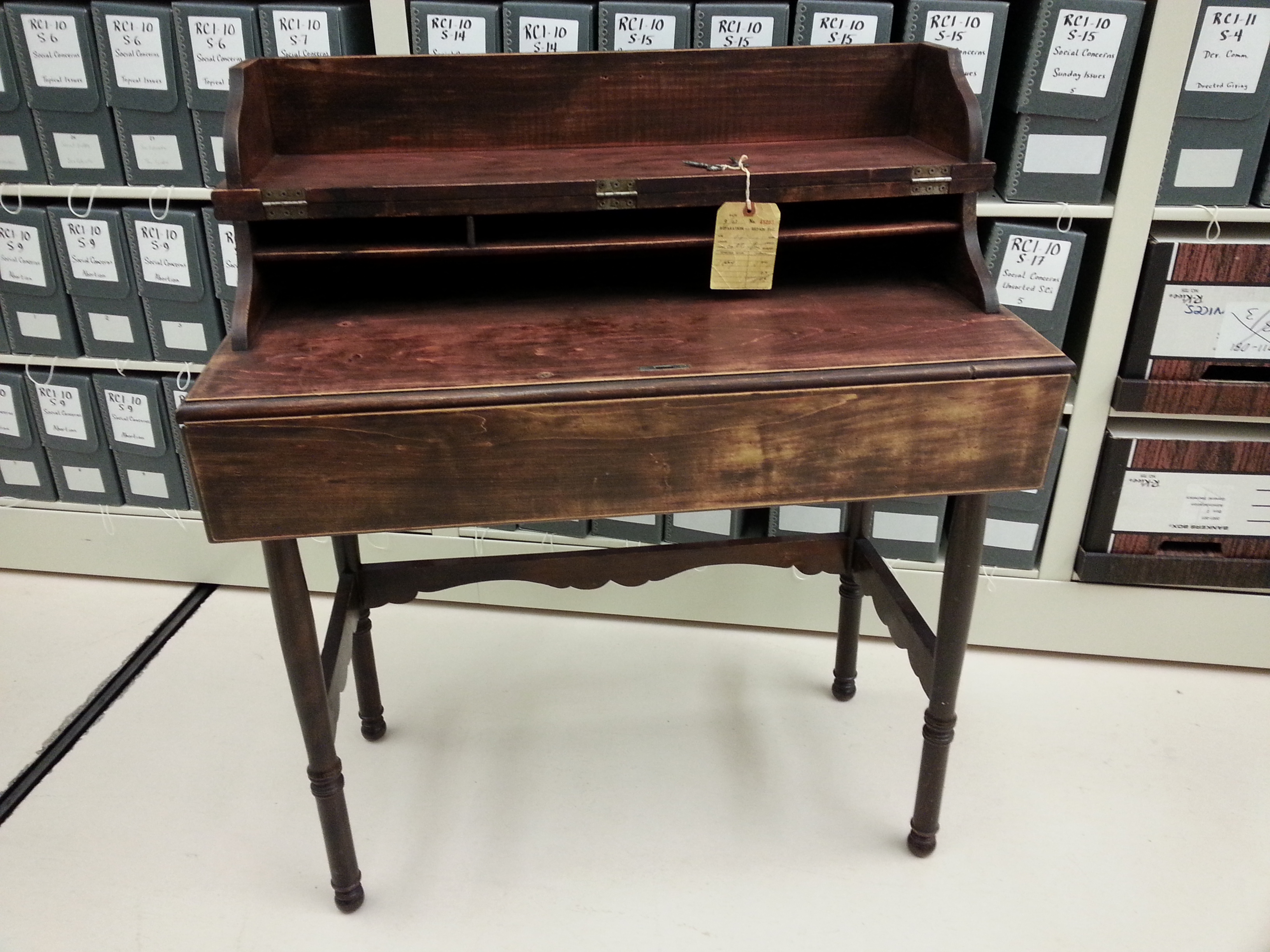 baker-charles---desk