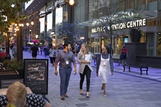PeoplewalkingdownthestreetoutsideofHalifaxConventionCentre