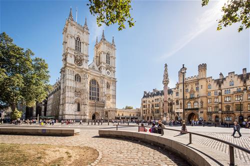 Westminster Abey - When a Nation Prays - iStock-637401820